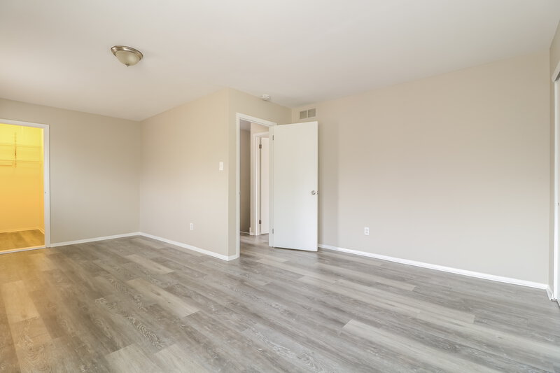 3,720/Mo, 18 HERON PL Clementon, NJ 08021 Main Bedroom View 2