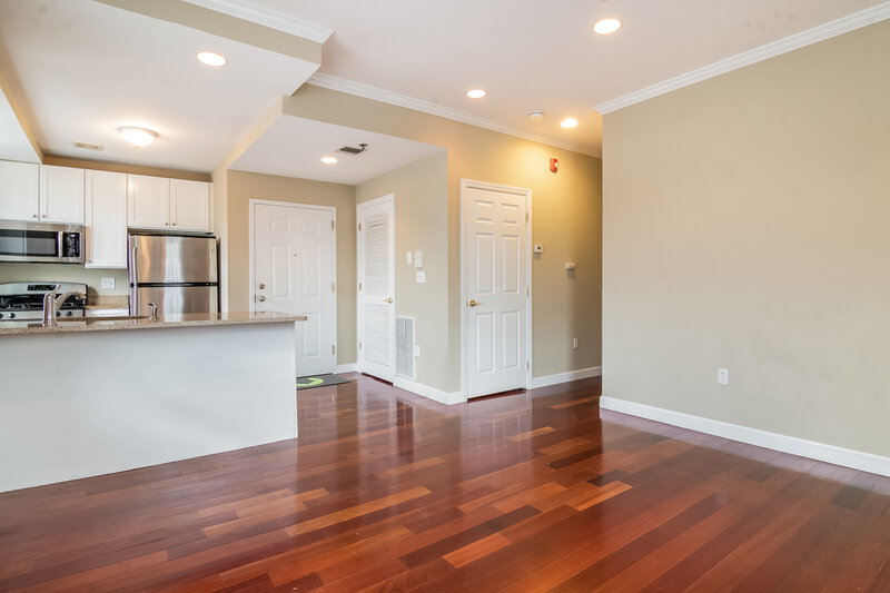 0/Mo, 620 38Th Street #604 Union City, NJ 07087 Kitchen View 2