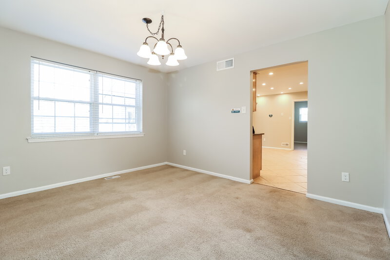 3,510/Mo, 35 Mayapple Rd Sicklerville, NJ 08081 Dining Room View