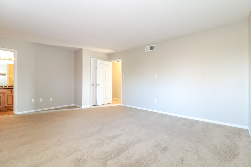 3,510/Mo, 35 Mayapple Rd Sicklerville, NJ 08081 Main Bedroom View