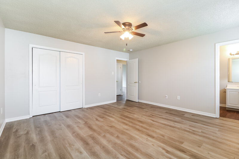 0/Mo, 616 Panama Ct Williamstown, NJ 08094 Main Bedroom View