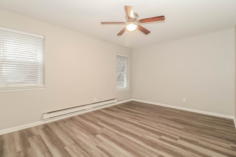 1,810/Mo, 7020  Polk St Apt 4 Guttenberg, NJ 07093 Main Bedroom View 2