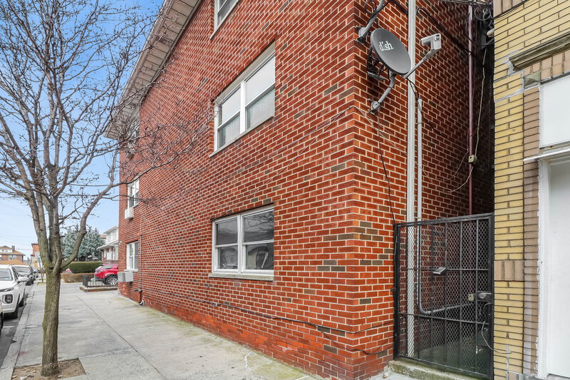 1,810/Mo, 7020  Polk St Apt 4 Guttenberg, NJ 07093 Rear View