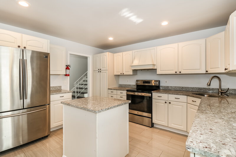 3,400/Mo, 21 Darby Lane Cherry Hill, NJ 08002 Kitchen View