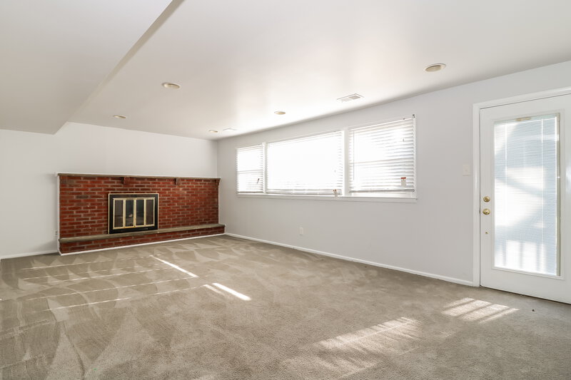 3,400/Mo, 21 Darby Lane Cherry Hill, NJ 08002 Bonus Room View