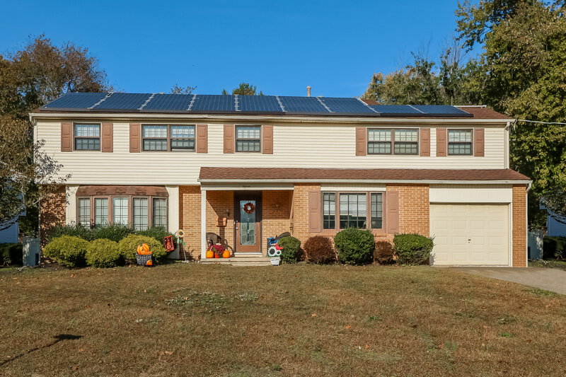 0/Mo, 15 LANTERN LANE Turnersville, NJ 08012 External View
