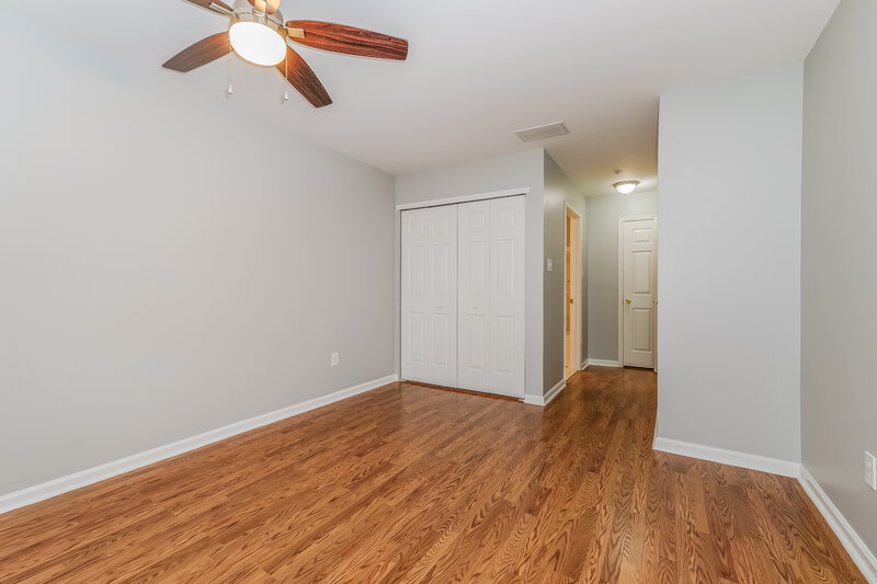 0/Mo, 2407 Beacon Hill Dr Sicklerville, NJ 08081 Master Bedroom View