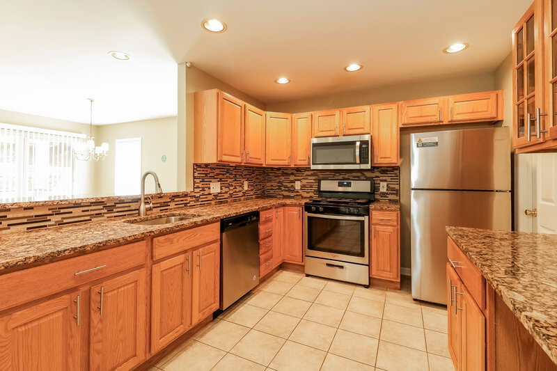 0/Mo, 113 Bourne Circle Hamburg, NJ 07419 Misc View 5