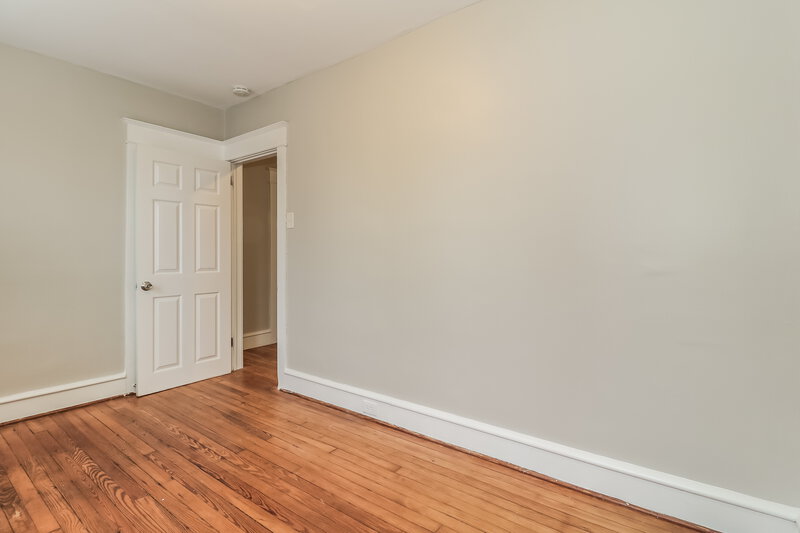 0/Mo, 3715 CAMDEN AVENUE Pennsauken, NJ 08110 Bedroom View 3