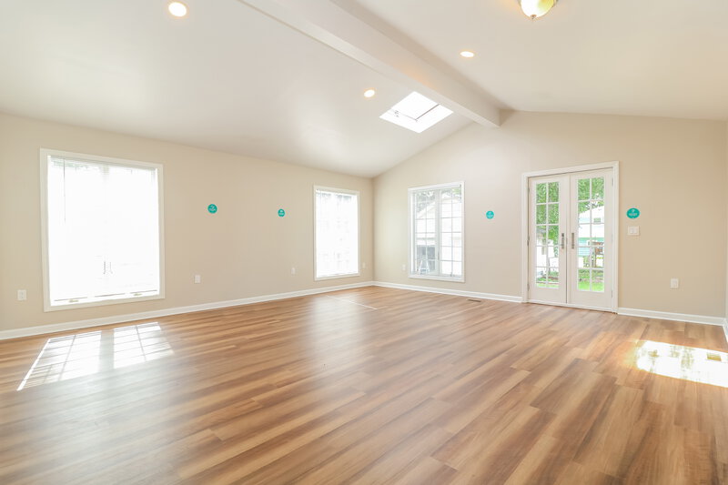 2,995/Mo, 314 3rd St Unit 1 Dunellen, NJ 08812 Family Room View 2