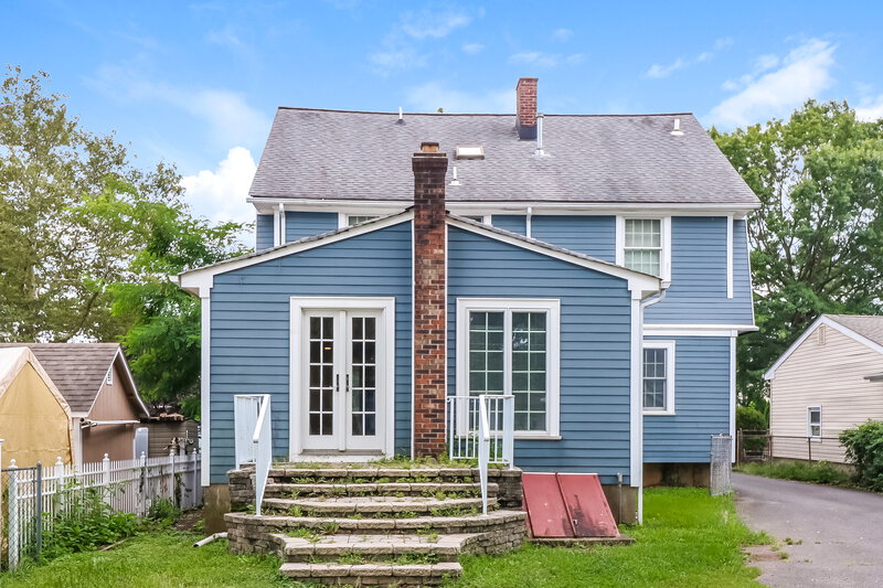 2,995/Mo, 314 3rd St Unit 1 Dunellen, NJ 08812 Rear View