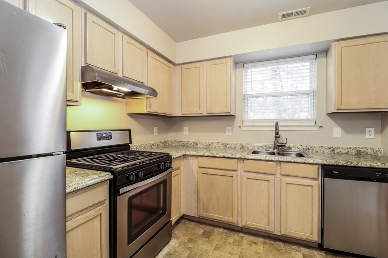 2,550/Mo, 139 PENDRAGON WAY Mantua, NJ 08051 Kitchen View