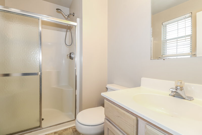 2,550/Mo, 139 PENDRAGON WAY Mantua, NJ 08051 Main Bathroom View