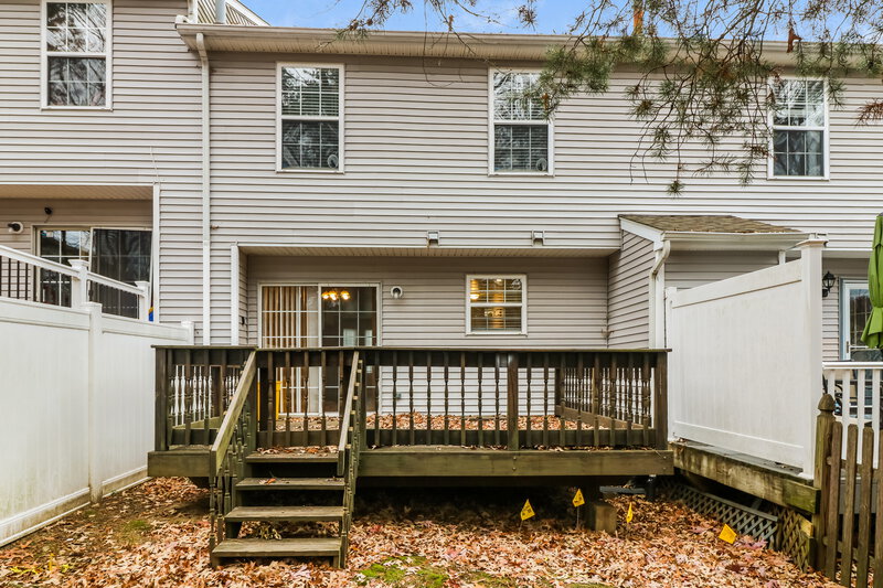 2,550/Mo, 139 PENDRAGON WAY Mantua, NJ 08051 Rear View