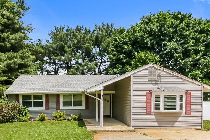 0/Mo, 244 Mantua Blvd Mantua, NJ 08051 External View