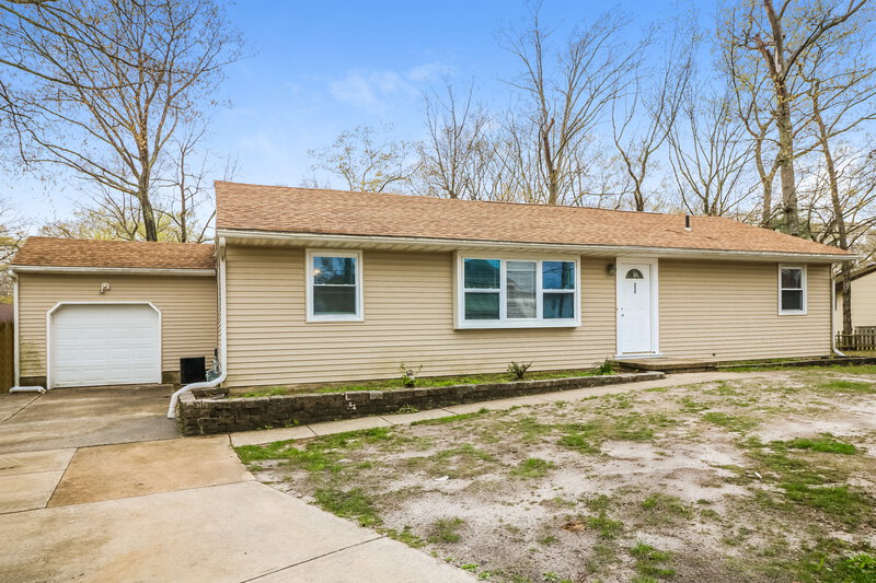 0/Mo, 250 Donna Dr Egg Harbor City, NJ 08215 External View