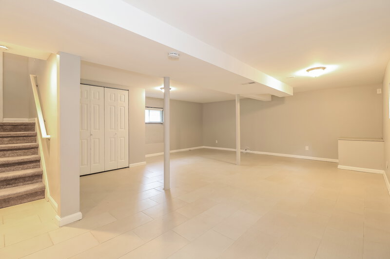 0/Mo, 804 Pine Ave Clayton, NJ 08312 Basement View 2