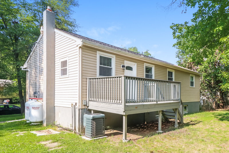 0/Mo, 804 Pine Ave Clayton, NJ 08312 Rear View