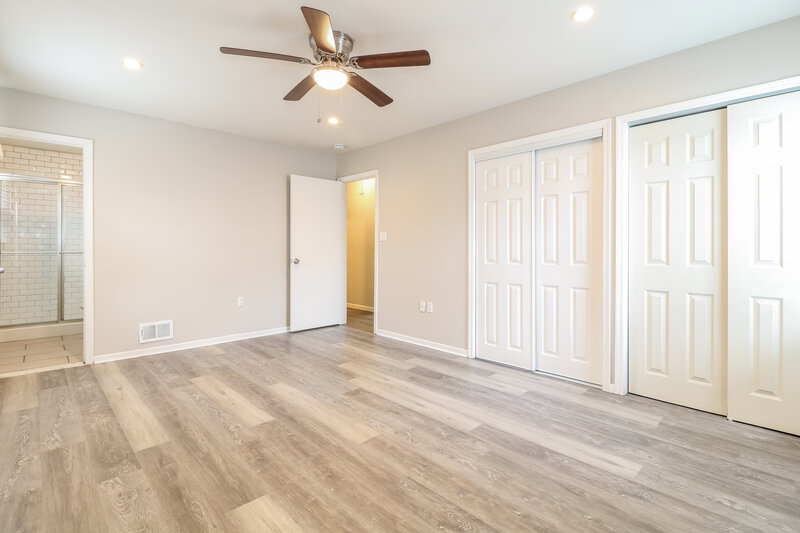0/Mo, 48 Morton Ave Monroe Township, NJ 08831 Main Bedroom View