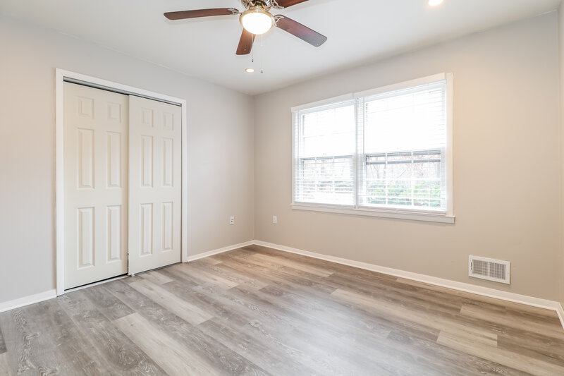 0/Mo, 48 Morton Ave Monroe Township, NJ 08831 Bedroom View 4