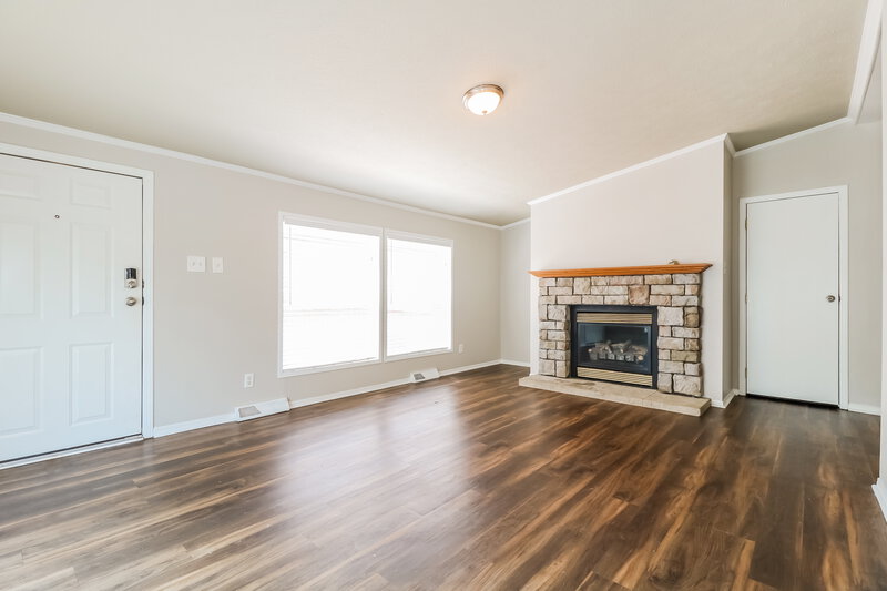 0/Mo, 110 Firth Drive Mantua, NJ 08051 Living Room View 2