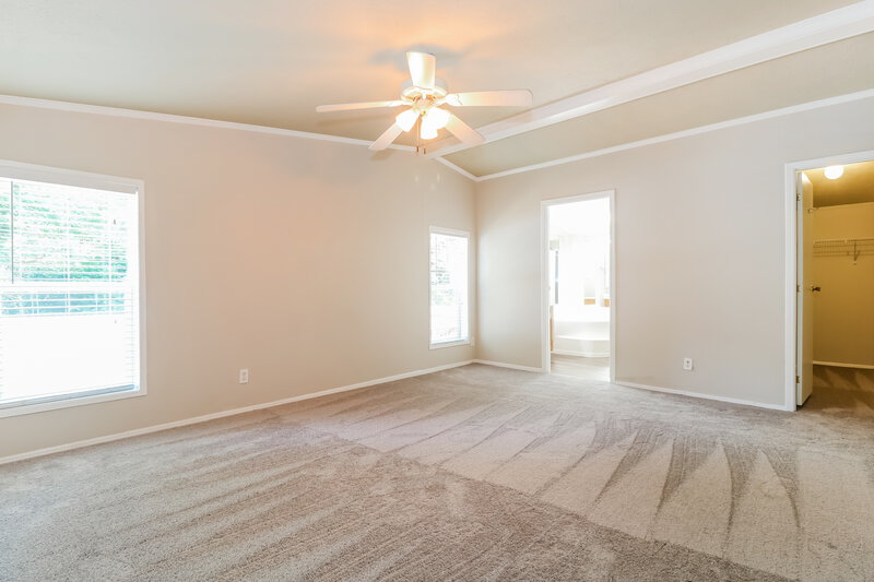 0/Mo, 110 Firth Drive Mantua, NJ 08051 Main Bedroom View