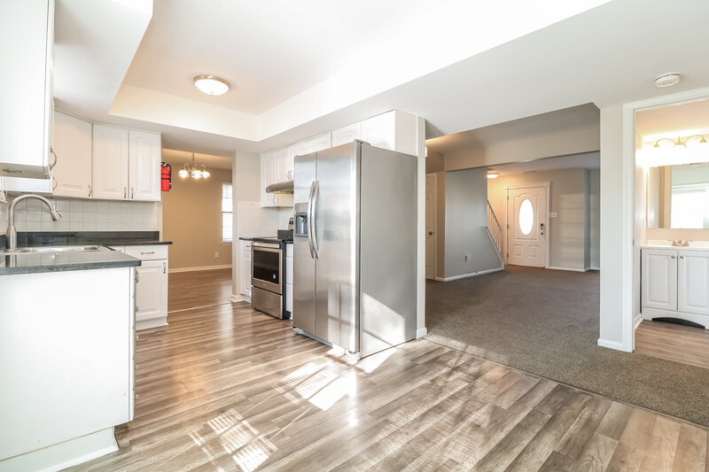 0/Mo, 22 Tallowood Ct Mantua, NJ 08051 Breakfast Nook View