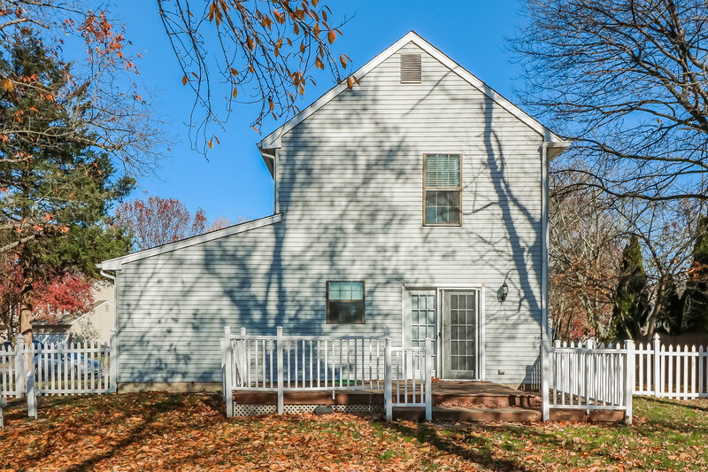 0/Mo, 22 Tallowood Ct Mantua, NJ 08051 Rear View