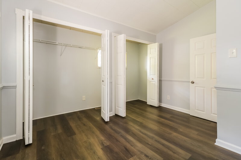 0/Mo, 315 COLLINS LN Maple Shade, NJ 08052 Main Bedroom View