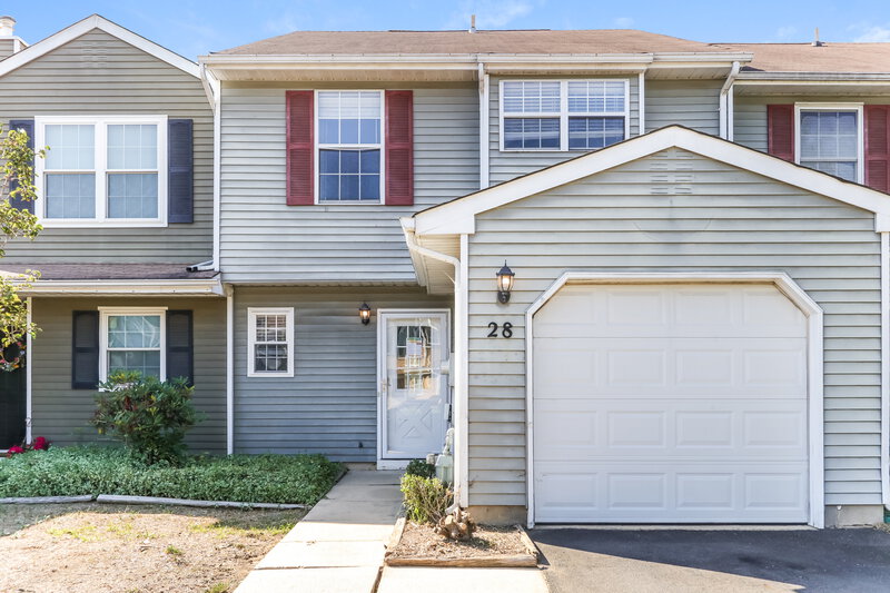 2,825/Mo, 28 KENNEBEC CT Bordentown, NJ 08505 External View