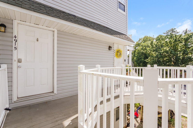 0/Mo, 4915 Winterbury Dr Mays Landing, NJ 08330 External View