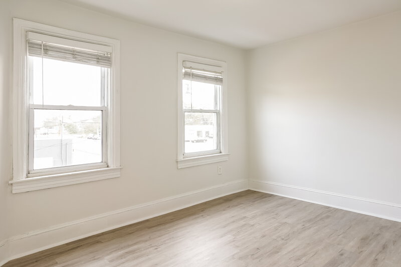 0/Mo, 9 W Crescent Blvd Collingswood, NJ 08108 Bedroom View 3