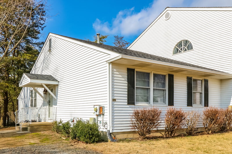 0/Mo, 2442 Pliner Ct Atco, NJ 08004 Front View
