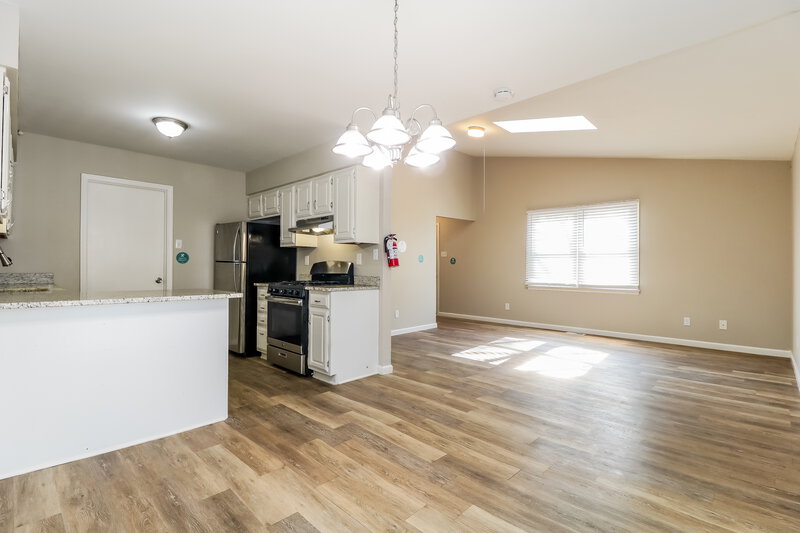 0/Mo, 2442 Pliner Ct Atco, NJ 08004 Dining Room View