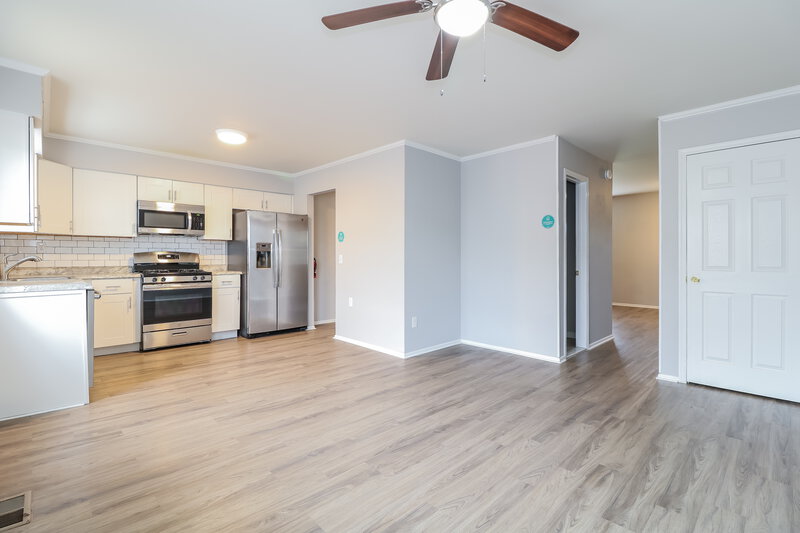 0/Mo, 159 RIVA DR Hackettstown, NJ 07840 Kitchen View 2