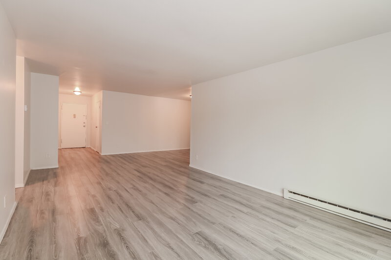 0/Mo, 740 Vose Avenue C-5 Orange, NJ 07050 Living Room View 4