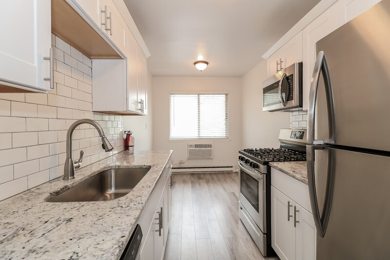 0/Mo, 740 Vose Avenue C-5 Orange, NJ 07050 Kitchen View