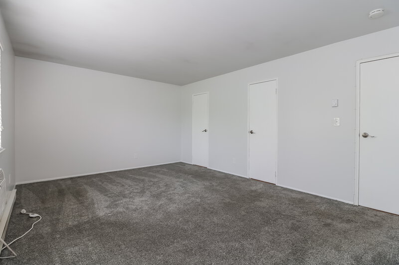 0/Mo, 740 Vose Avenue C-5 Orange, NJ 07050 Main Bedroom View 3