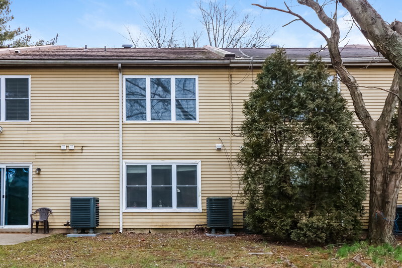 3,110/Mo, 103 Chaucer Rd Unit B Mount Laurel, NJ 08054 Rear View