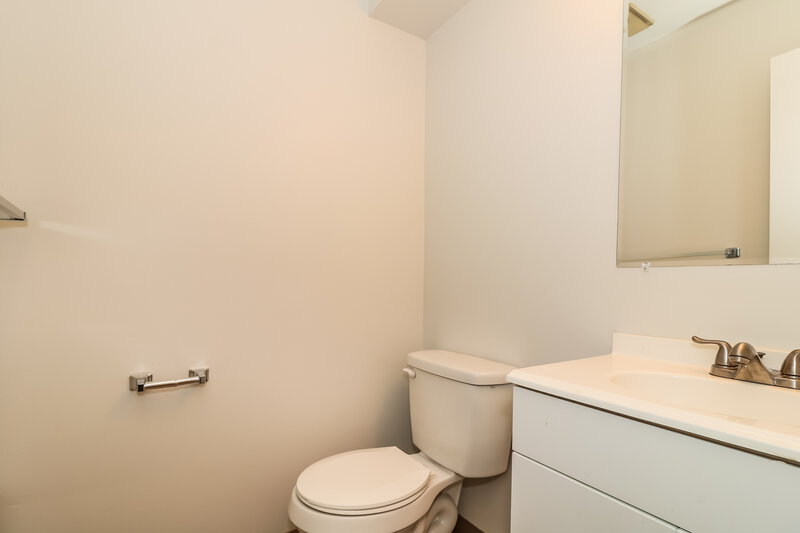 3,110/Mo, 103 Chaucer Rd Unit B Mount Laurel, NJ 08054 Bathroom View 2