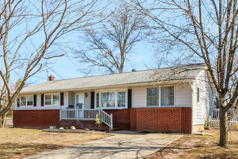 0/Mo, 240 Redwood Ave Hamilton Township, NJ 08610 External View