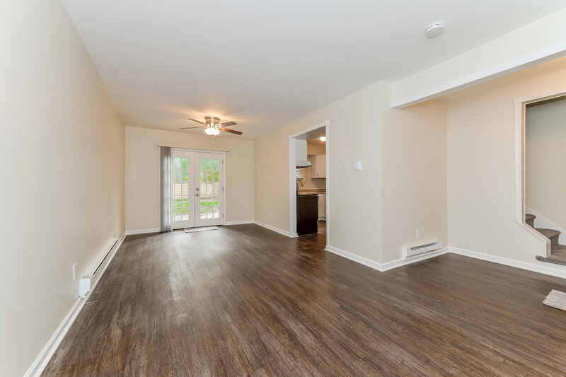 2,485/Mo, 508 Loch Lomond Dr Sicklerville, NJ 08081 Living Room View 2