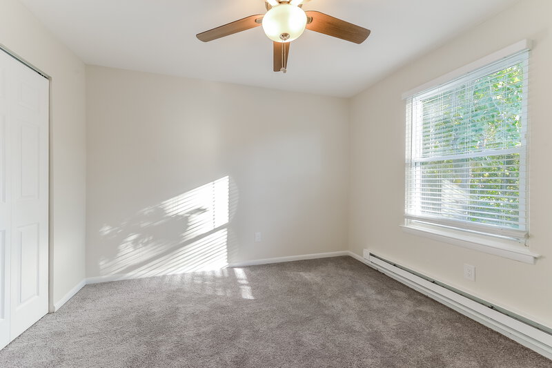 2,485/Mo, 508 Loch Lomond Dr Sicklerville, NJ 08081 Master Bedroom View 2