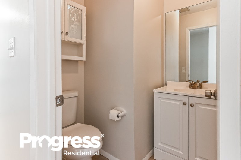 0/Mo, 54 Garden Ct Succasunna, NJ 07876 photobathroom View