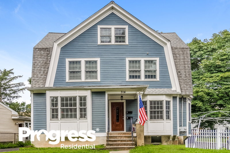 0/Mo, 314 3rd St Unit 2 Dunellen, NJ 08812 External View