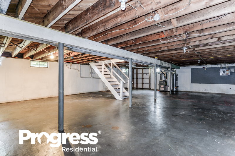 0/Mo, 303 Edgemoor Rd Belford, NJ 07718 basement View