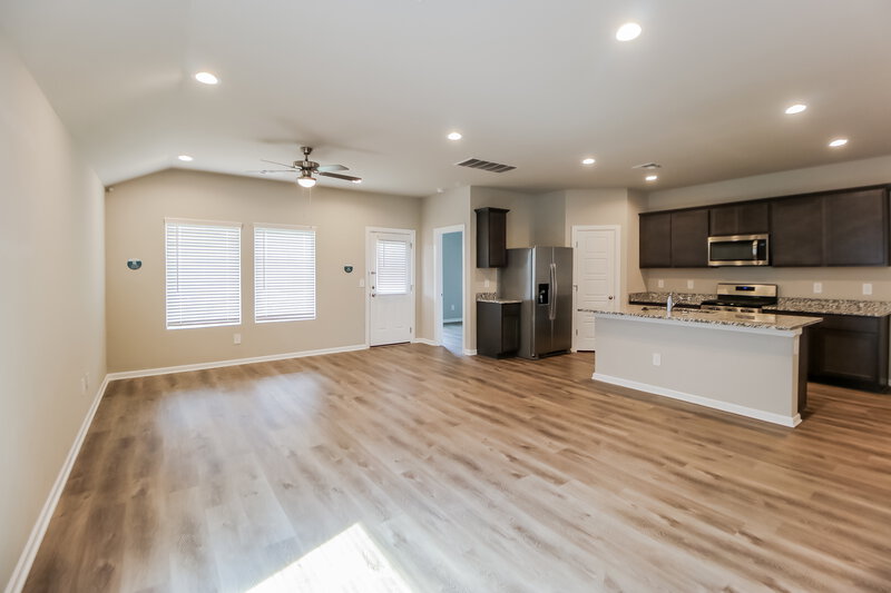 1,715/Mo, 10513 SW 37th Street Mustang, OK 73064 Living Room View