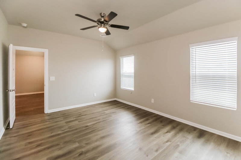 1,715/Mo, 10513 SW 37th Street Mustang, OK 73064 Main Bedroom View