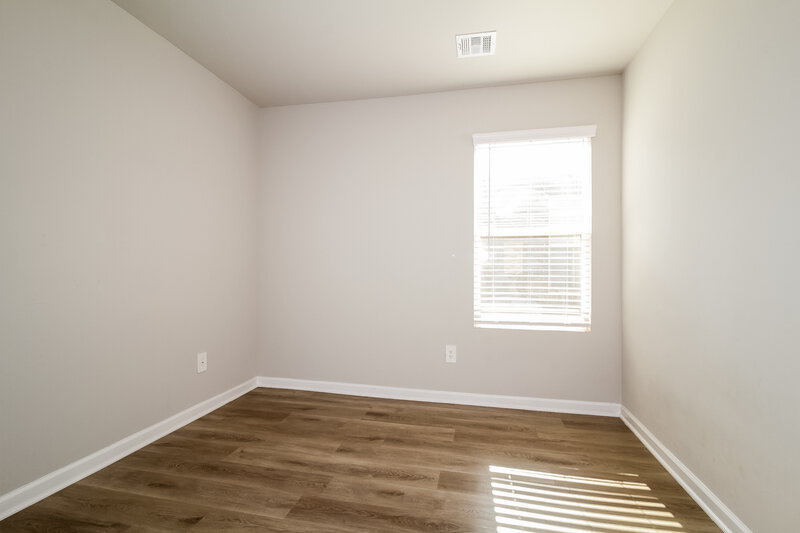 1,845/Mo, 10509 SW 37th Street Mustang, OK 73064 Bedroom View 4