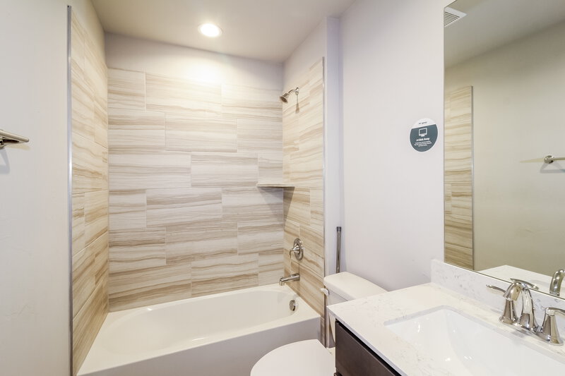 1,845/Mo, 10509 SW 37th Street Mustang, OK 73064 Bathroom View